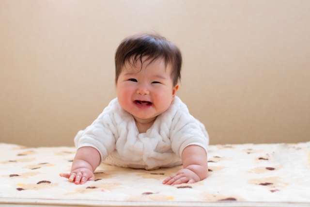 笑っている赤ちゃん